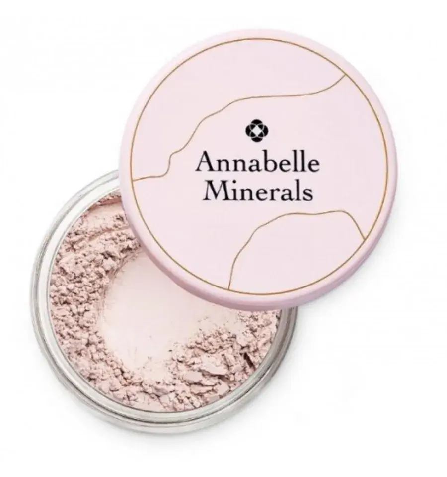 Annabelle Minerals rozświetlający - idealny podkład dla problemowej cery