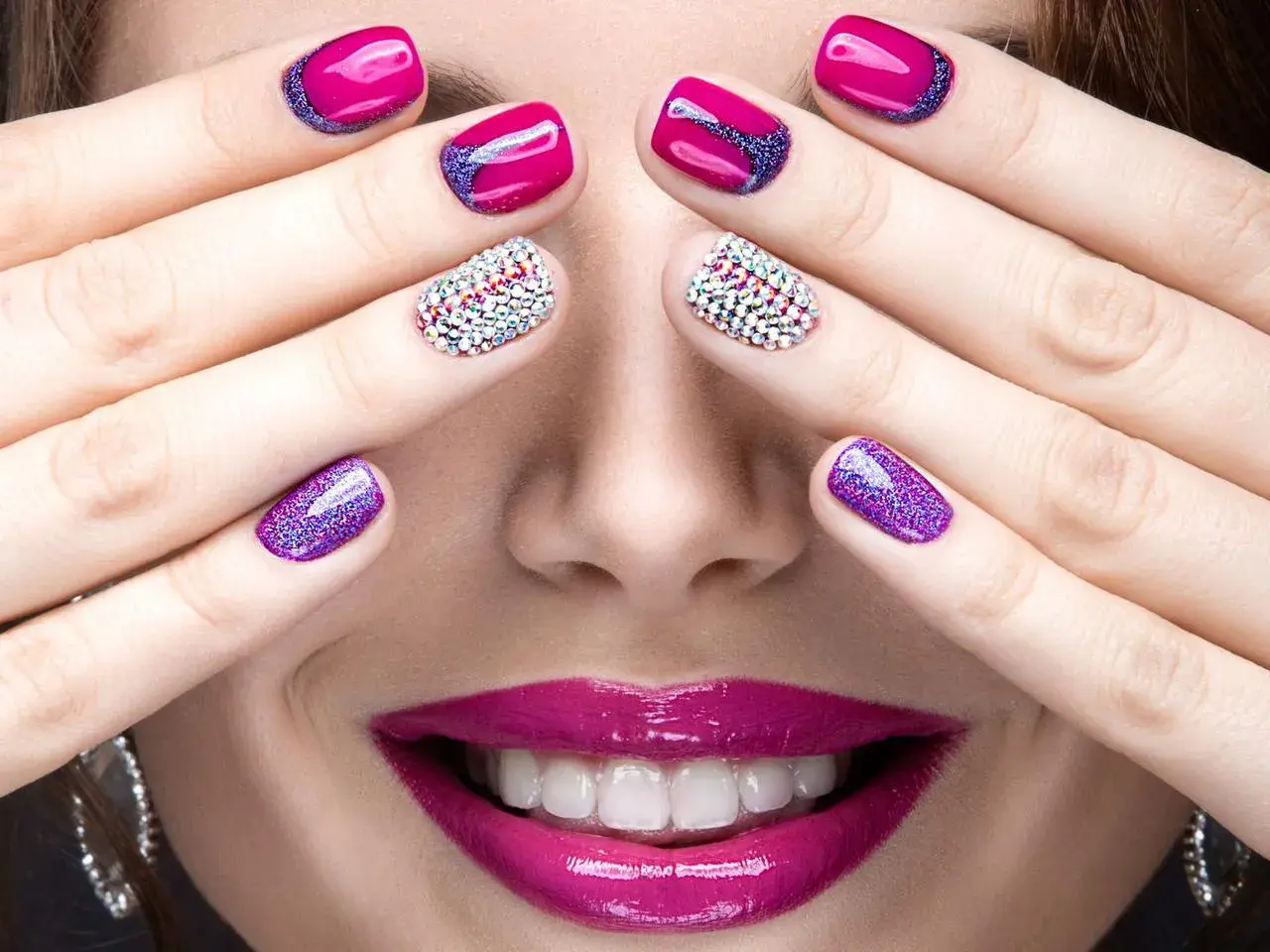 Czy manicure hybrydowy jest bezpieczny w ciąży? Sprawdź ryzyko!
