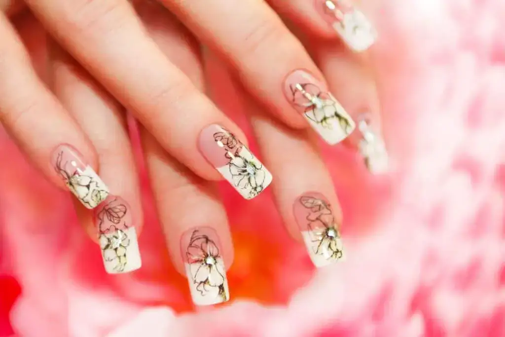Zdjęcie Ile kosztuje french manicure u kosmetyczki? Ceny, które zaskakują