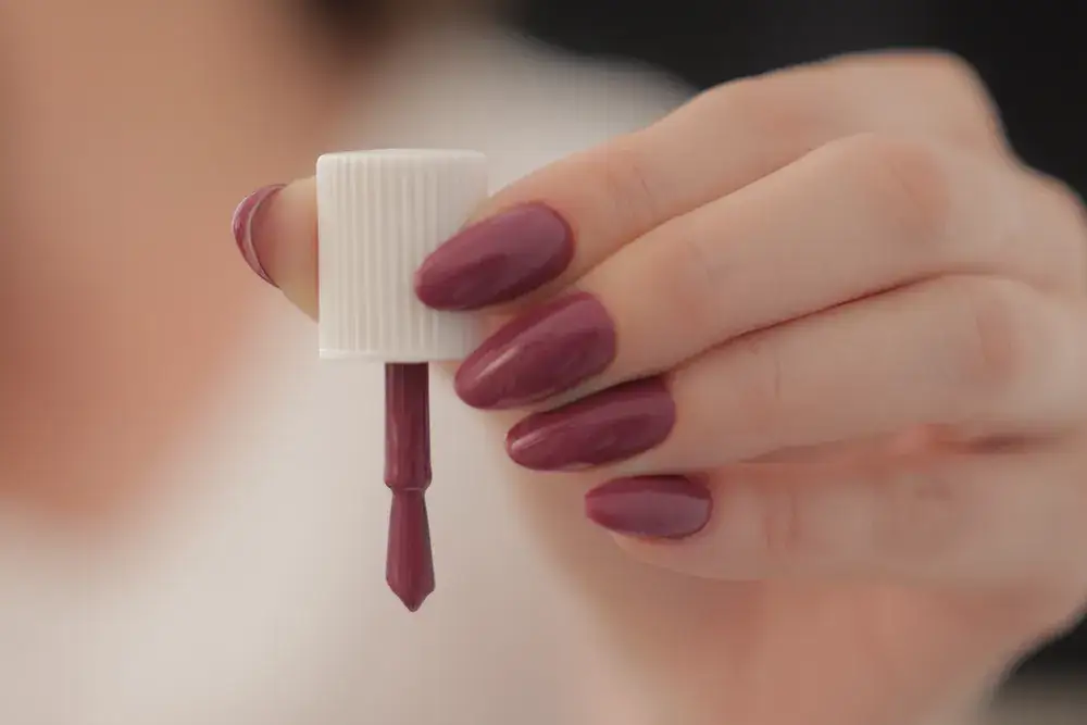 Zdjęcie Jak wykonać manicure hybrydowy Semilac i uniknąć najczęstszych błędów