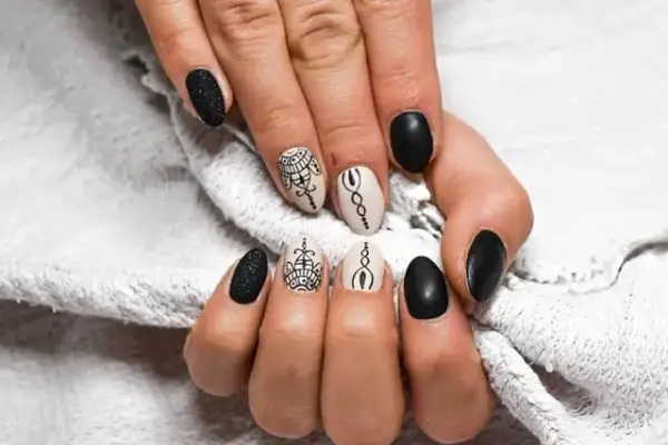 Jak zrobić manicure hybrydowy - krok po kroku bez błędów